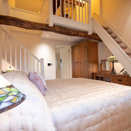 Neroli River View Apartment Bourton-on-the-Water Dış mekan fotoğraf